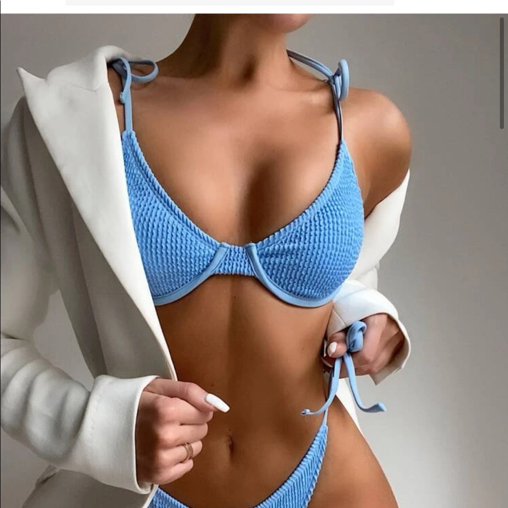 Shein Blue Double Tie Size Large swimsuit top